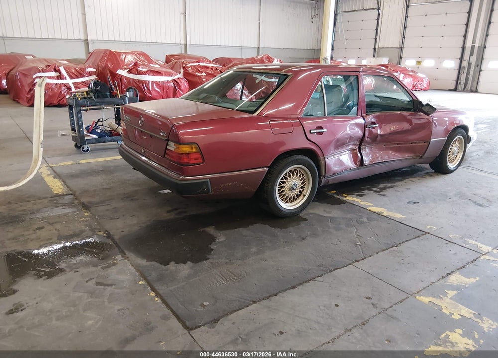 1993 MERCEDES-BENZ 300 E 2.8 VIN: WDBEA28E1PB872490