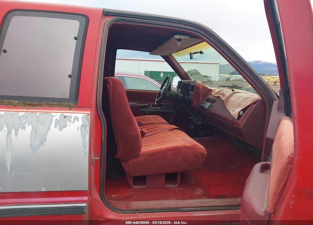 1990 CHEVROLET GMT-400 K1500 VIN: 2GCEK19K3L1209820