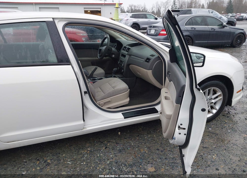2011 FORD FUSION S VIN: 3FAHP0GA1BR178988