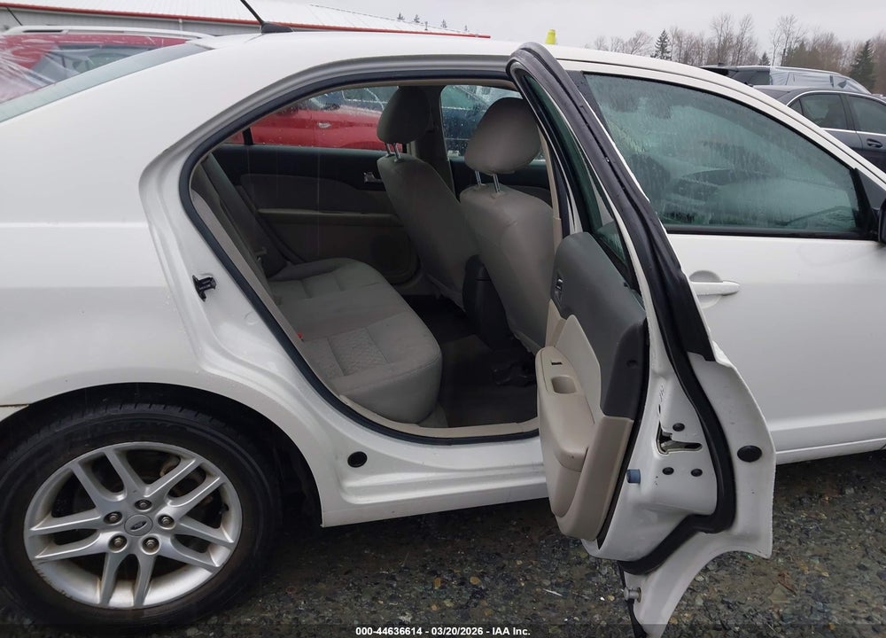2011 FORD FUSION S VIN: 3FAHP0GA1BR178988