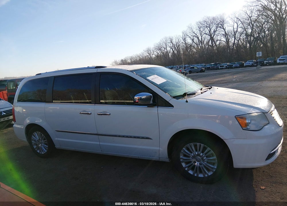 2013 CHRYSLER TOWN & COUNTRY LIMITED VIN: 2C4RC1GG7DR566322