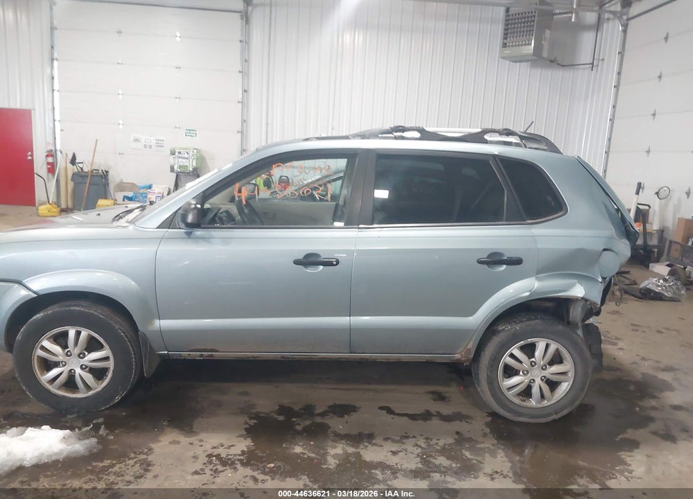 2009 HYUNDAI TUCSON GLS VIN: KM8JM12B69U002897