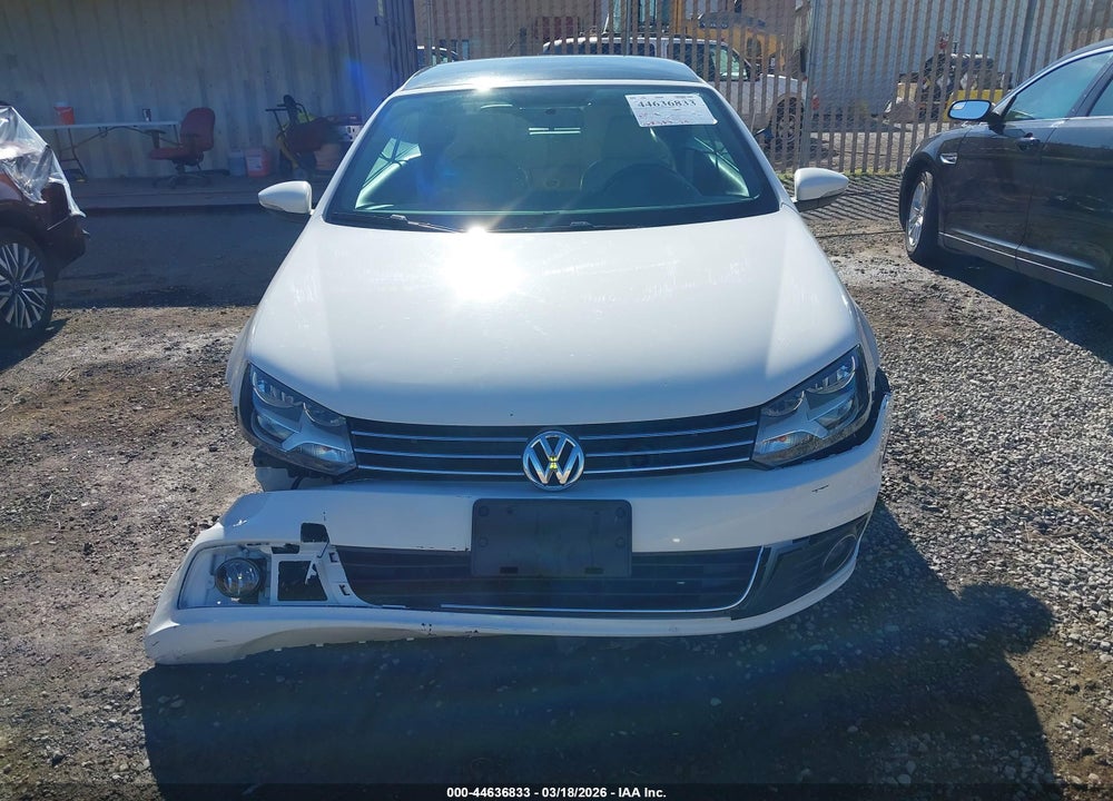 2013 VOLKSWAGEN EOS KOMFORT VIN: WVWBW8AH0DV008005