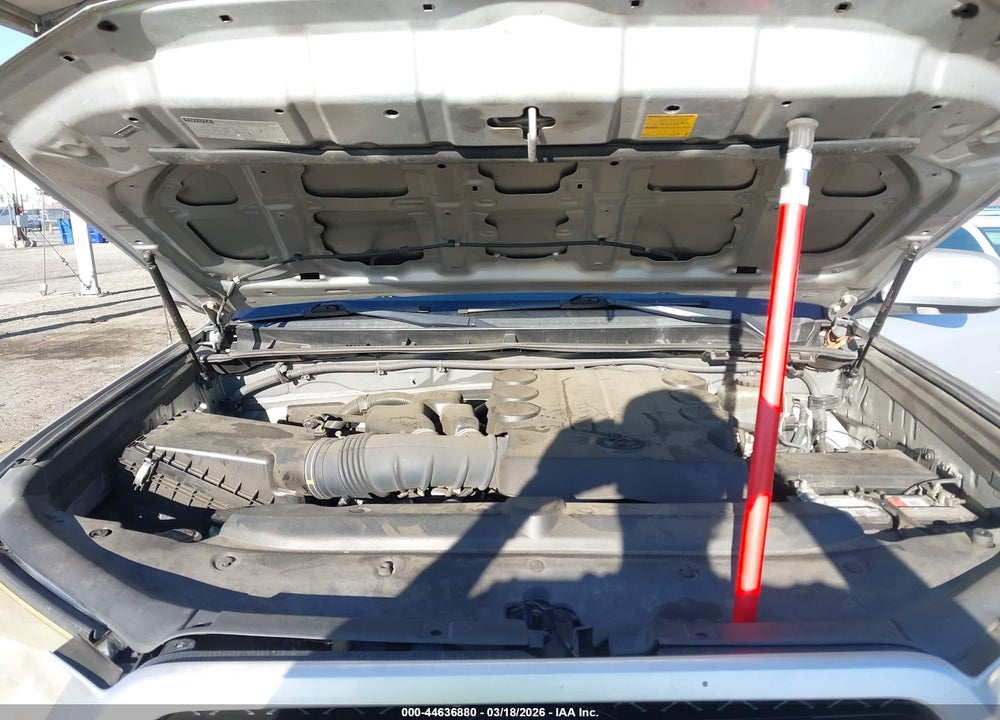 2010 TOYOTA 4RUNNER SR5 V6 VIN: JTEZU5JRXA5004949