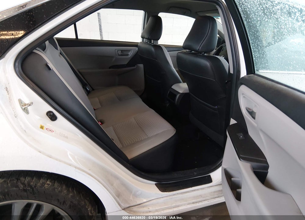2015 TOYOTA CAMRY SE VIN: 4T1BF1FK5FU944847