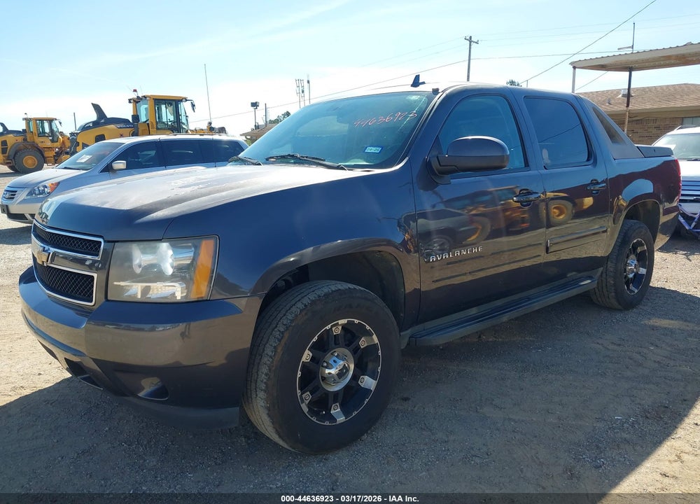 2010 CHEVROLET AVALANCHE 1500 LS VIN: 3GNVKEE05AG127353