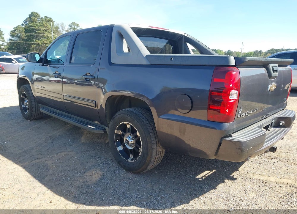 2010 CHEVROLET AVALANCHE 1500 LS VIN: 3GNVKEE05AG127353