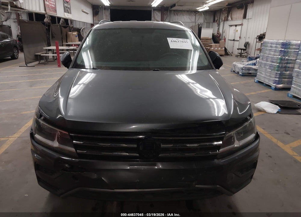2018 VOLKSWAGEN TIGUAN 2.0T S VIN: 3VV1B7AX0JM052358