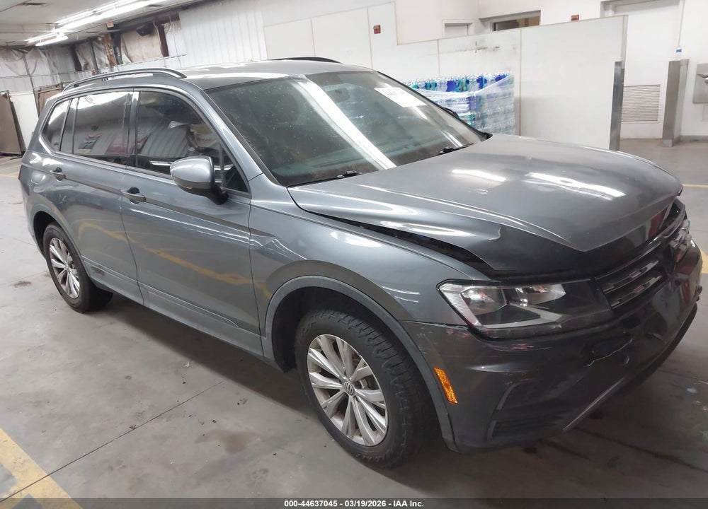 2018 VOLKSWAGEN TIGUAN 2.0T S VIN: 3VV1B7AX0JM052358