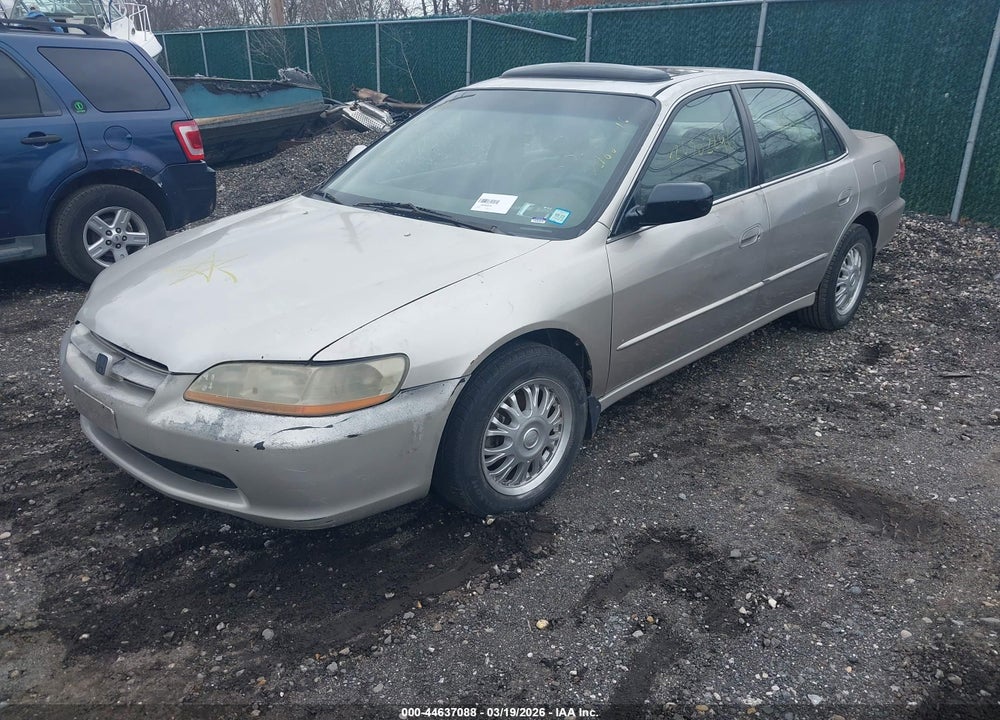 1999 HONDA ACCORD EX VIN: 1HGCG6673XA084563