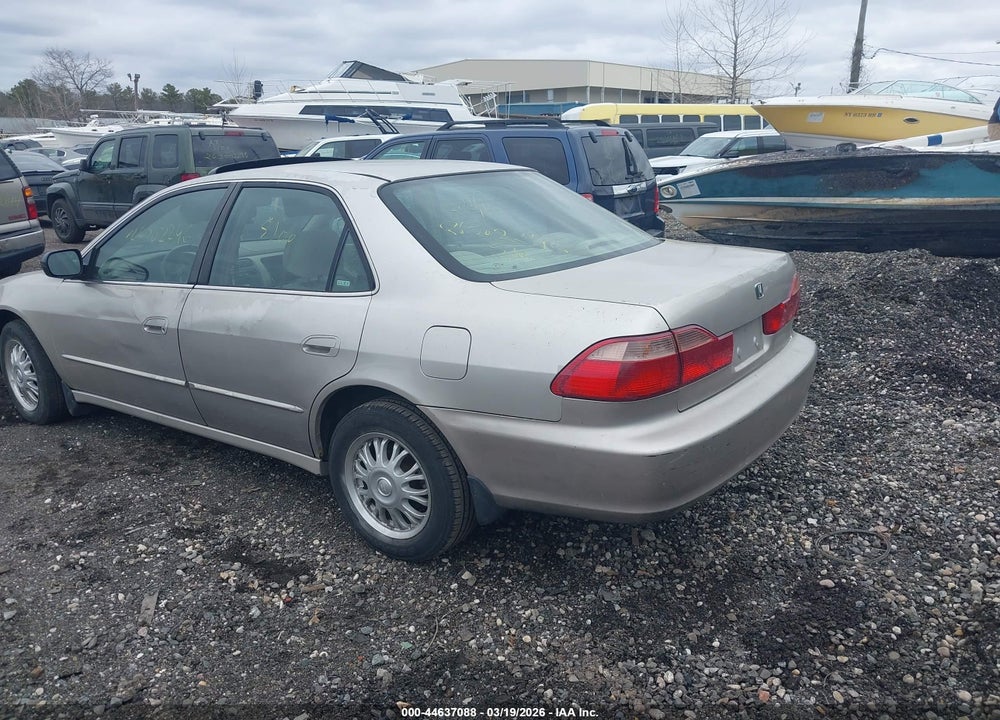 1999 HONDA ACCORD EX VIN: 1HGCG6673XA084563