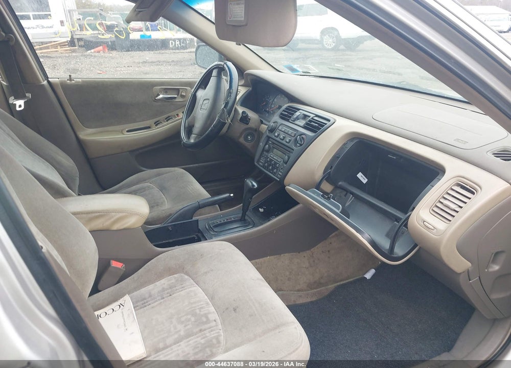1999 HONDA ACCORD EX VIN: 1HGCG6673XA084563