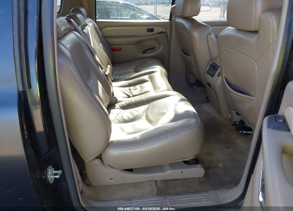 2006 GMC YUKON XL 1500 DENALI VIN: 1GKFK66U66J129210