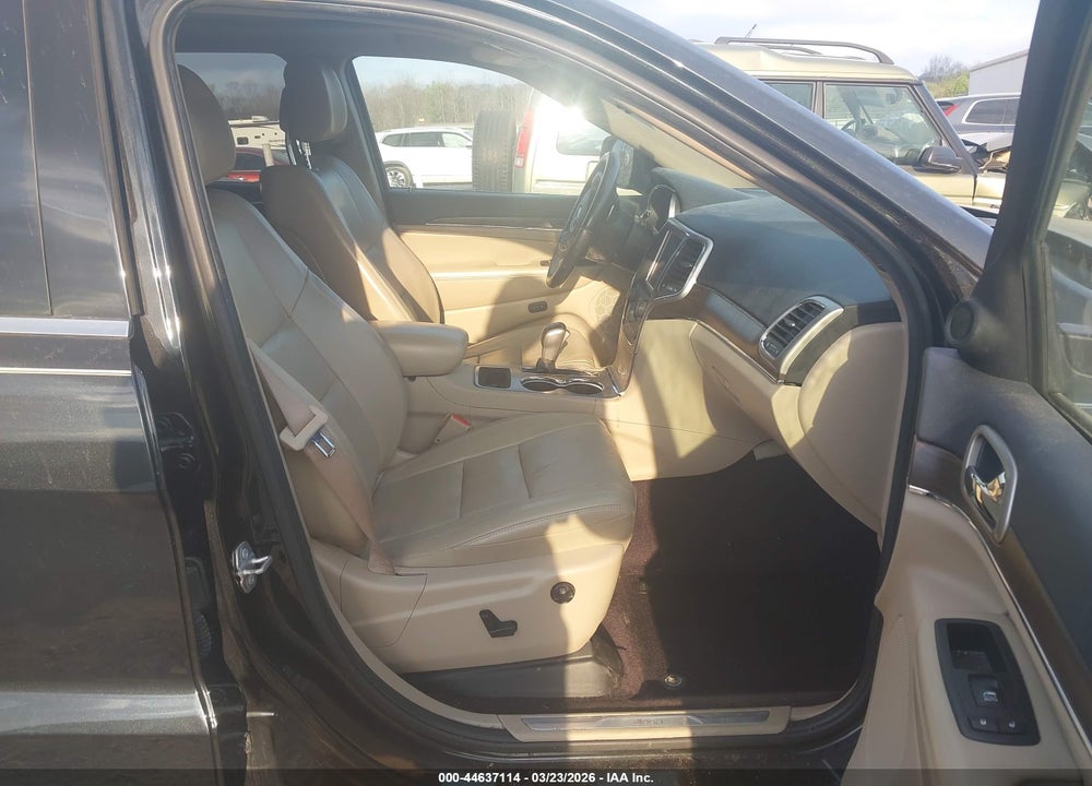 2016 JEEP GRAND CHEROKEE LIMITED VIN: 1C4RJEBG9GC368729