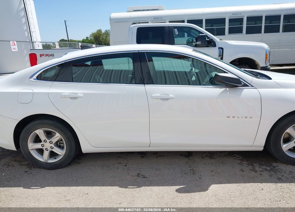 2019 CHEVROLET MALIBU 1FL VIN: 1G1ZC5ST1KF198213
