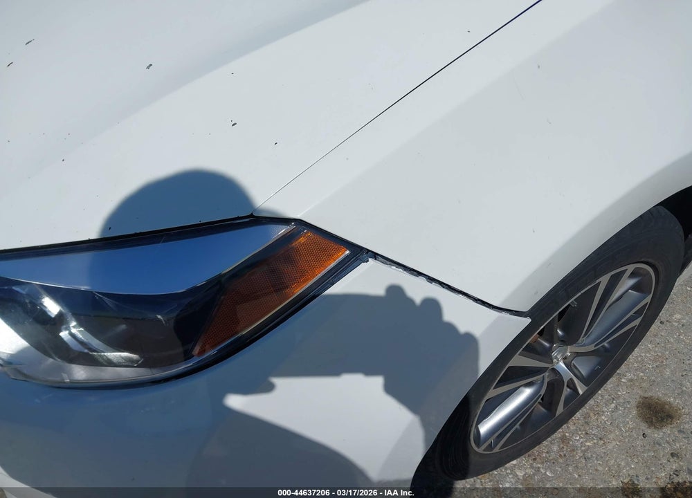 2016 TOYOTA COROLLA LE PLUS VIN: 5YFBURHE3GP380324