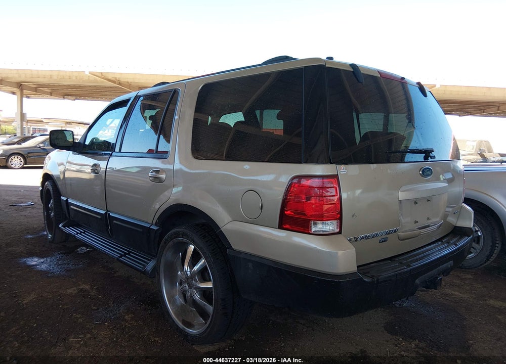 2004 FORD EXPEDITION NBX/XLT VIN: 1FMPU16L14LA24656