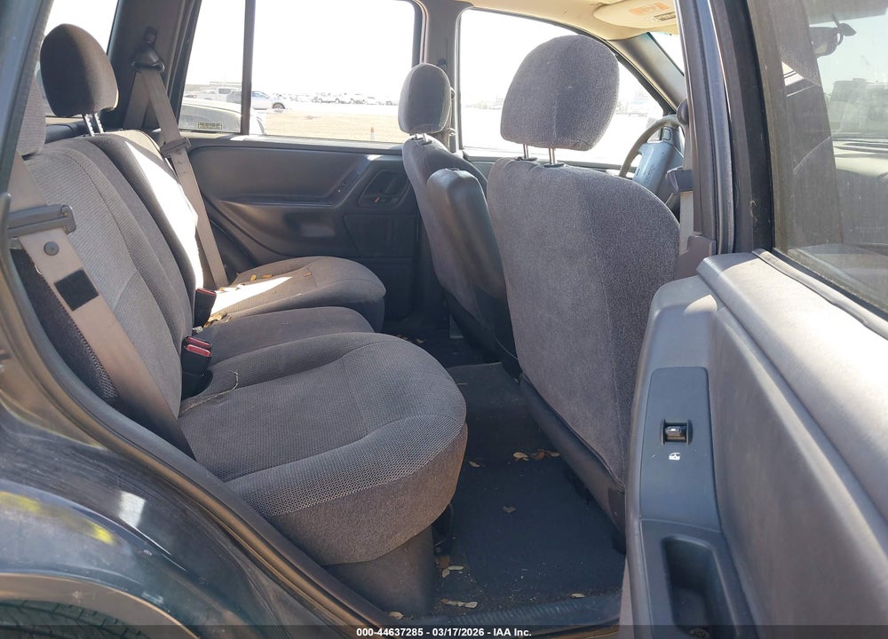 1999 JEEP GRAND CHEROKEE LAREDO VIN: 1J4G258S1XC713908