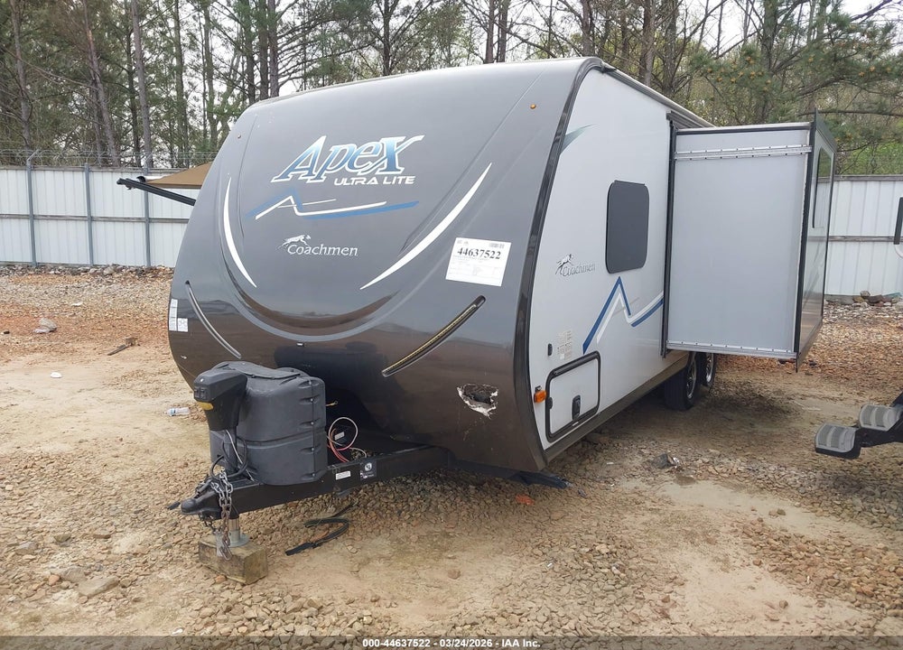 2017 FOREST RIVER 215 VIN: 5ZT2CXLB8HA010981