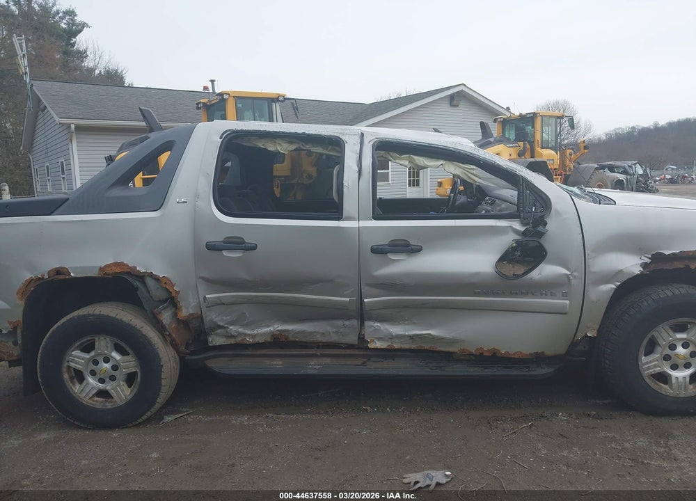 2008 CHEVROLET AVALANCHE 1500 LS VIN: 3GNEC12JX8G256377