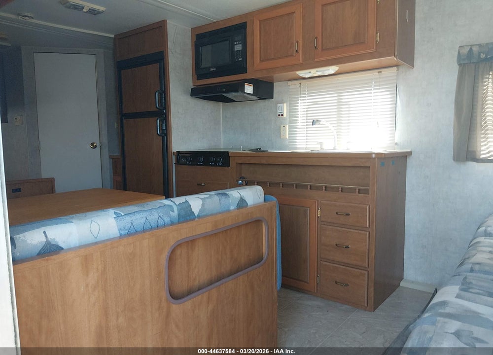 2005 FLEETWOOD WILDERNESS VIN: 1EF1T182156010481