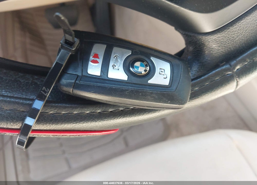 2016 BMW 320I XDRIVE VIN: WBA8E5G51GNT40593