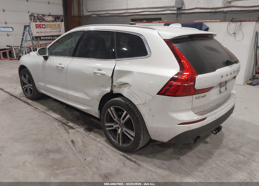 2021 VOLVO XC60 T5 MOMENTUM VIN: YV4102RK5M1784533