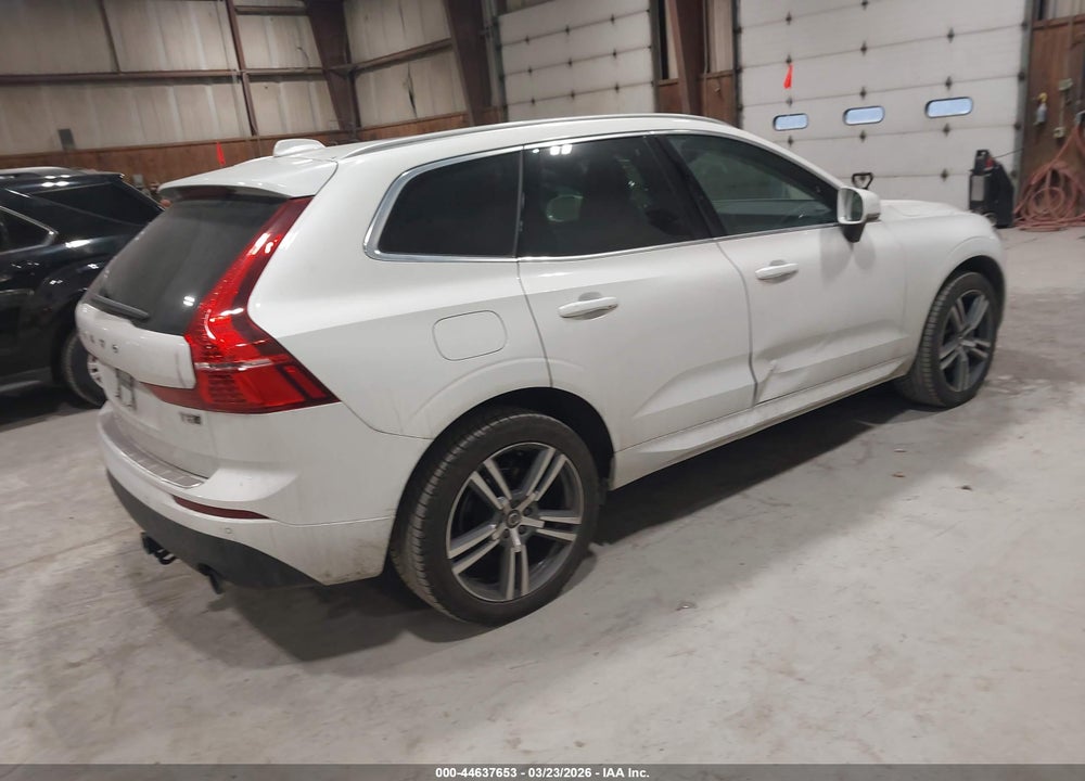 2021 VOLVO XC60 T5 MOMENTUM VIN: YV4102RK5M1784533