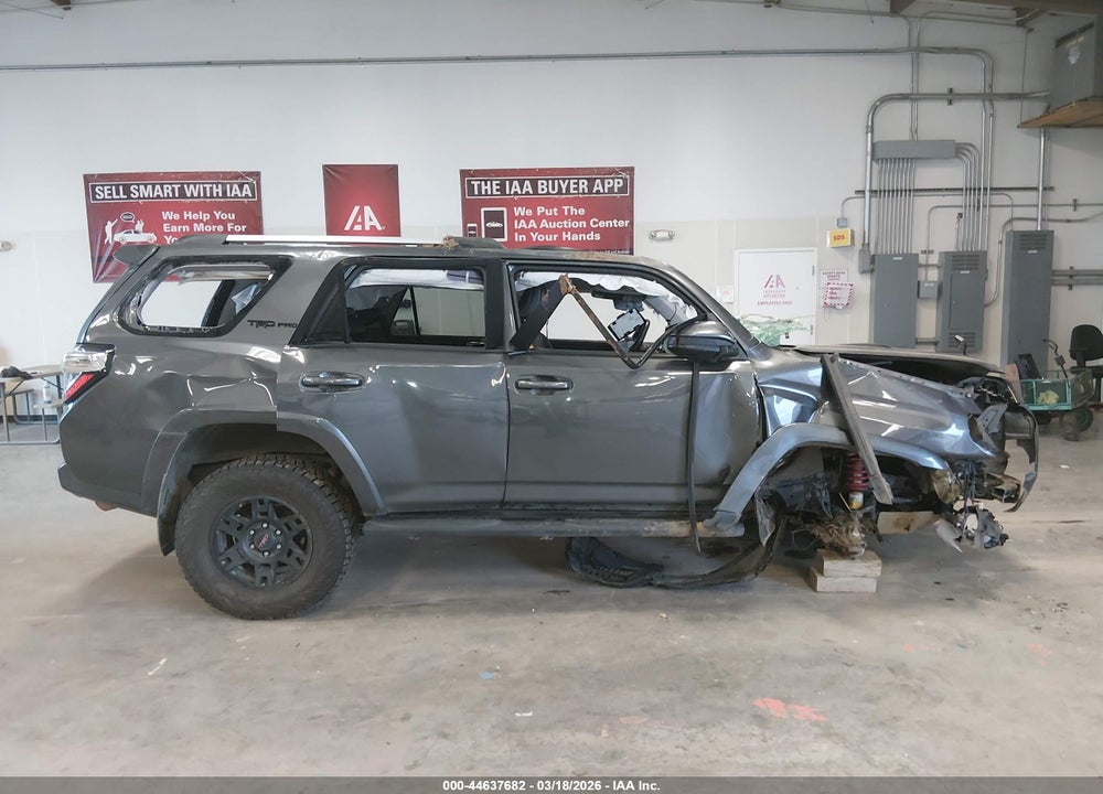 2016 TOYOTA 4RUNNER TRD PRO VIN: JTEBU5JR4G5364471