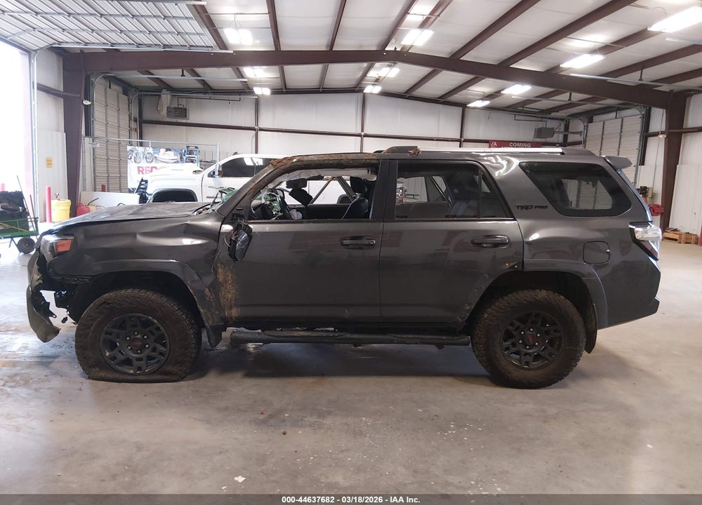 2016 TOYOTA 4RUNNER TRD PRO VIN: JTEBU5JR4G5364471