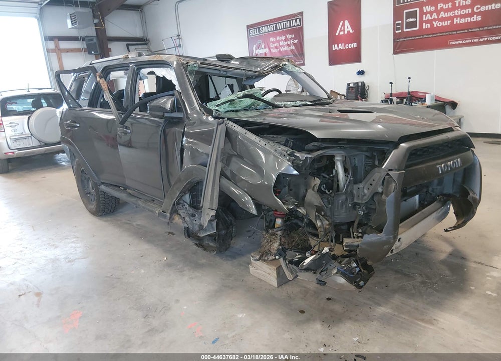 2016 TOYOTA 4RUNNER TRD PRO VIN: JTEBU5JR4G5364471