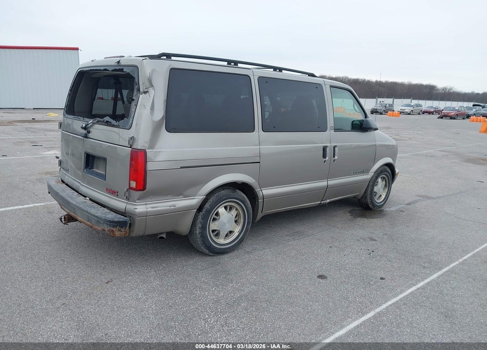 2002 GMC SAFARI SLE VIN: 1GKEL19X82B510949