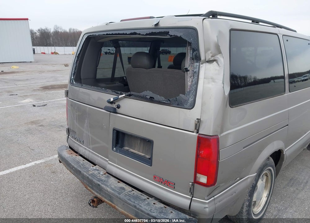2002 GMC SAFARI SLE VIN: 1GKEL19X82B510949