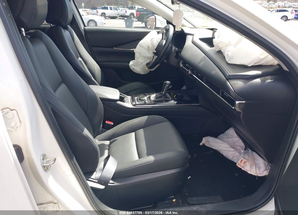 2022 MAZDA CX-30 PREFERRED VIN: 3MVDMBCL9NM421256