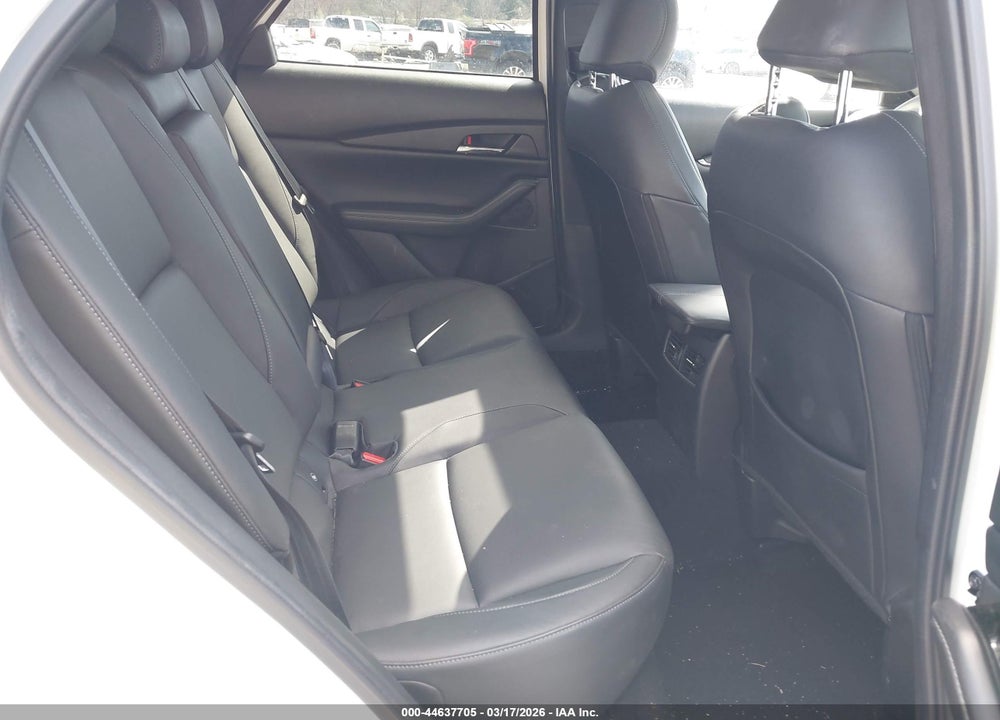 2022 MAZDA CX-30 PREFERRED VIN: 3MVDMBCL9NM421256