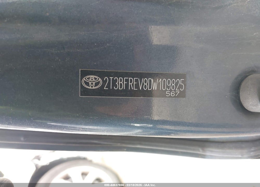 2013 TOYOTA RAV4 LE VIN: 2T3BFREV8DW109825