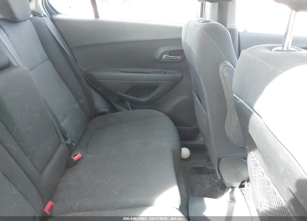 2017 CHEVROLET TRAX LS VIN: 3GNCJKSB4HL246415