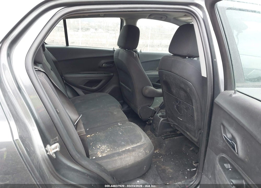 2020 CHEVROLET TRAX AWD LS VIN: 3GNCJNSB2LL265247