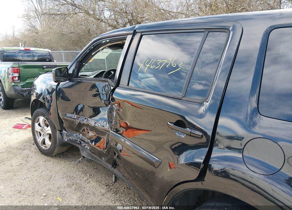 2014 HONDA PILOT EX VIN: 5FNYF4H41EB057719