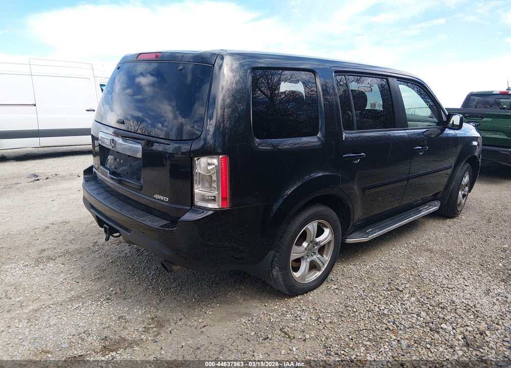 2014 HONDA PILOT EX VIN: 5FNYF4H41EB057719