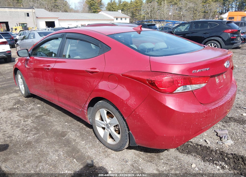 2013 HYUNDAI ELANTRA GLS VIN: KMHDH4AE2DU935686