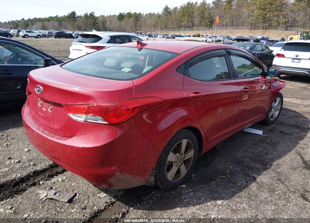 2013 HYUNDAI ELANTRA GLS VIN: KMHDH4AE2DU935686