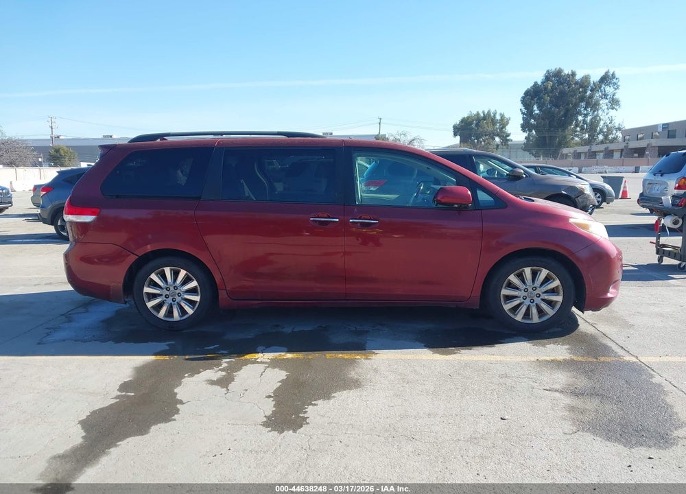 2011 TOYOTA SIENNA LIMITED V6 VIN: 5TDYK3DC0BS021577