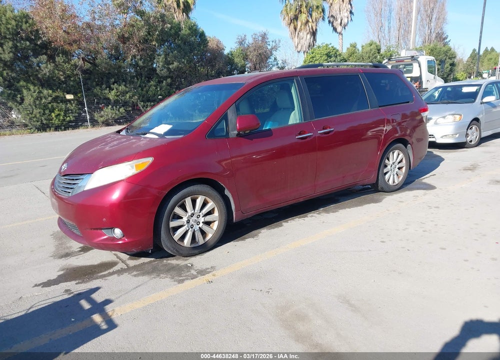 2011 TOYOTA SIENNA LIMITED V6 VIN: 5TDYK3DC0BS021577