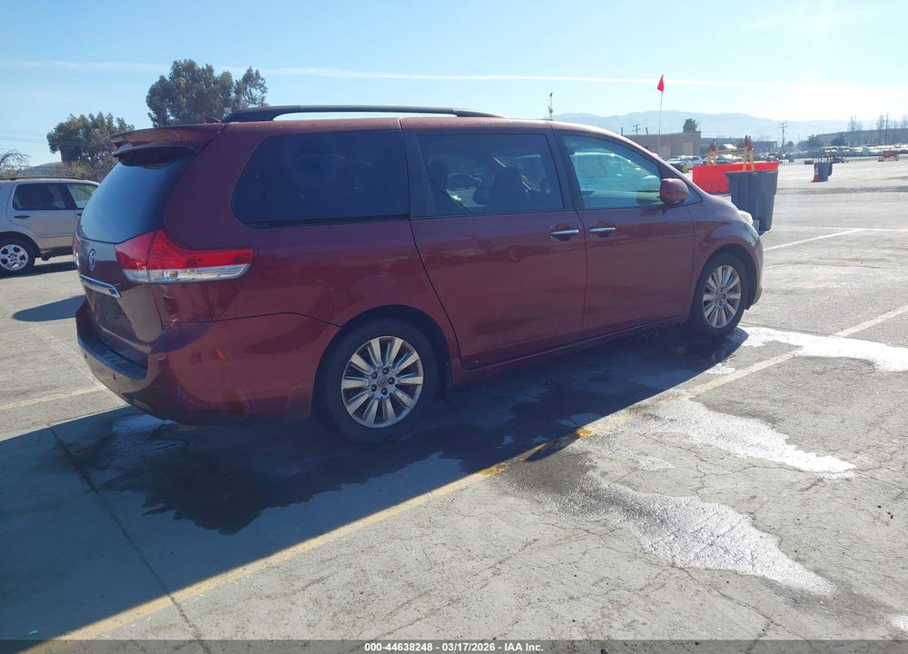 2011 TOYOTA SIENNA LIMITED V6 VIN: 5TDYK3DC0BS021577