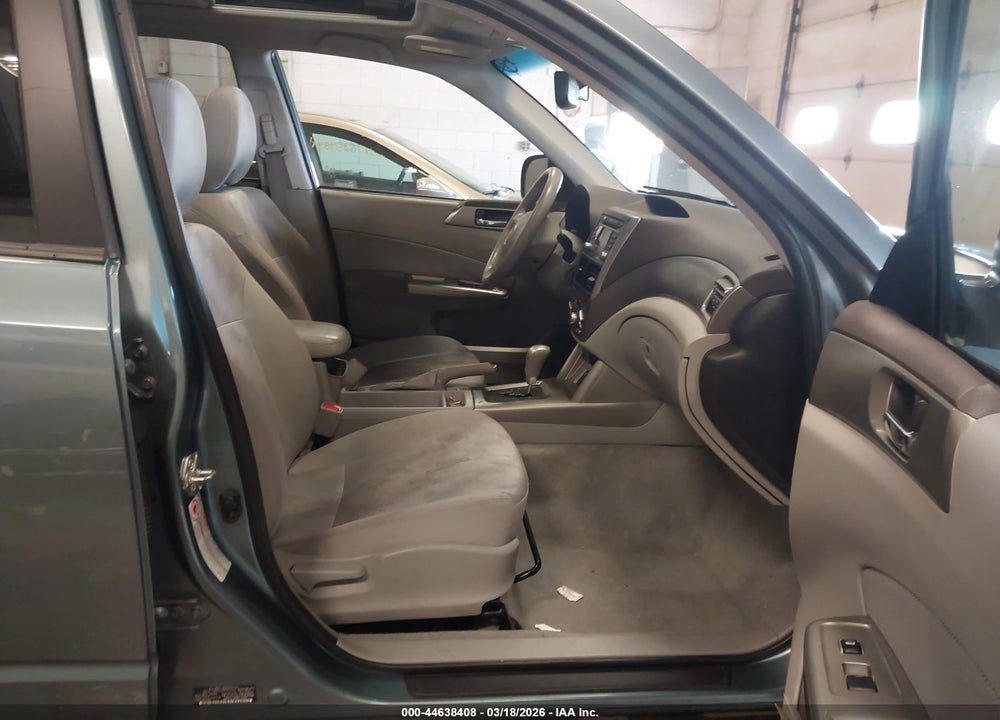 2010 SUBARU FORESTER 2.5X PREMIUM VIN: JF2SH6CC6AH782562