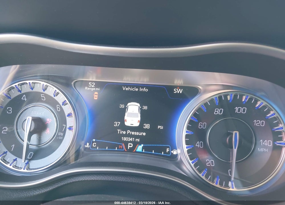 2015 CHRYSLER 300 LIMITED VIN: 2C3CCAAGXFH743005