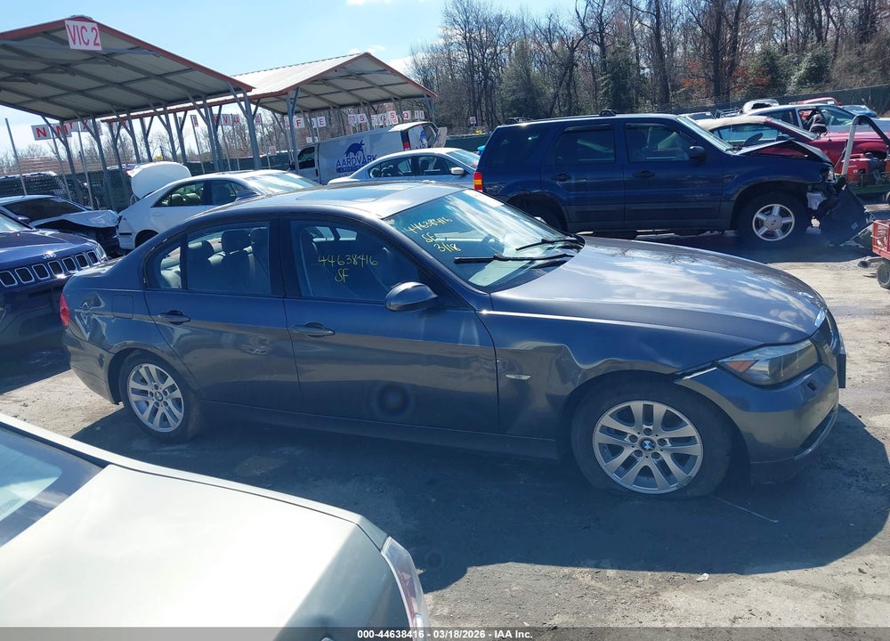 2007 BMW 328XI VIN: WBAVC735X7KP36520