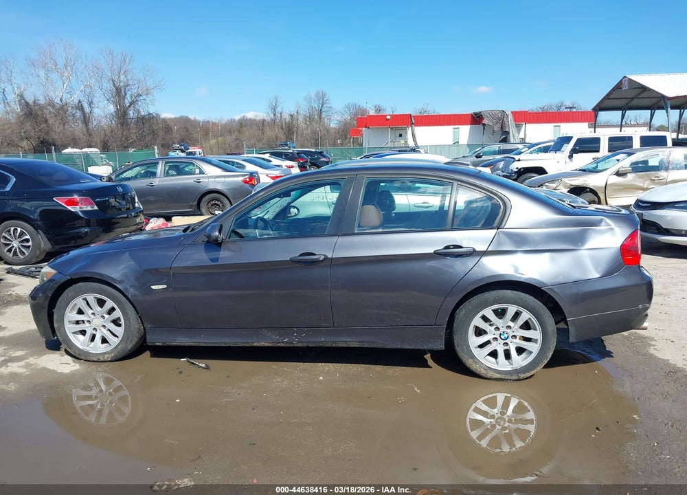 2007 BMW 328XI VIN: WBAVC735X7KP36520