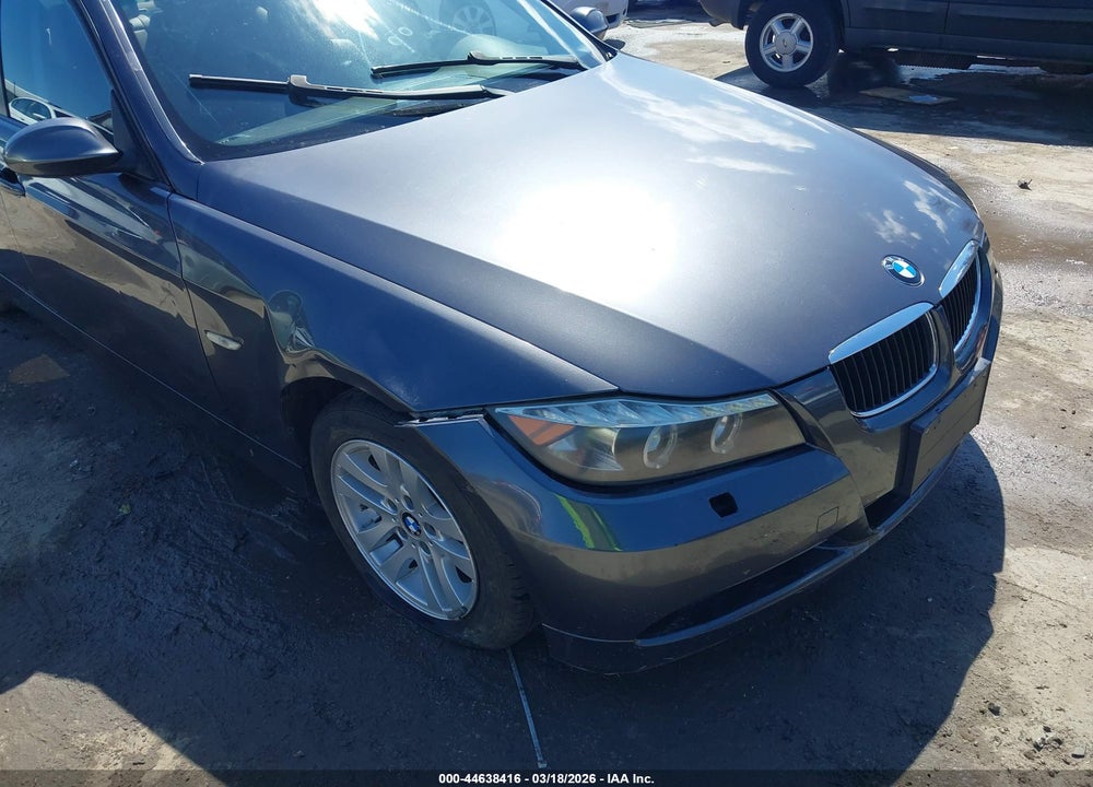 2007 BMW 328XI VIN: WBAVC735X7KP36520